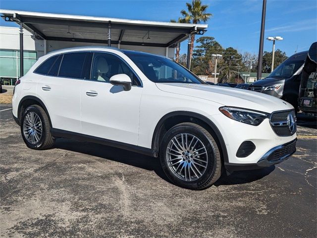 2024 Mercedes-Benz GLC 300