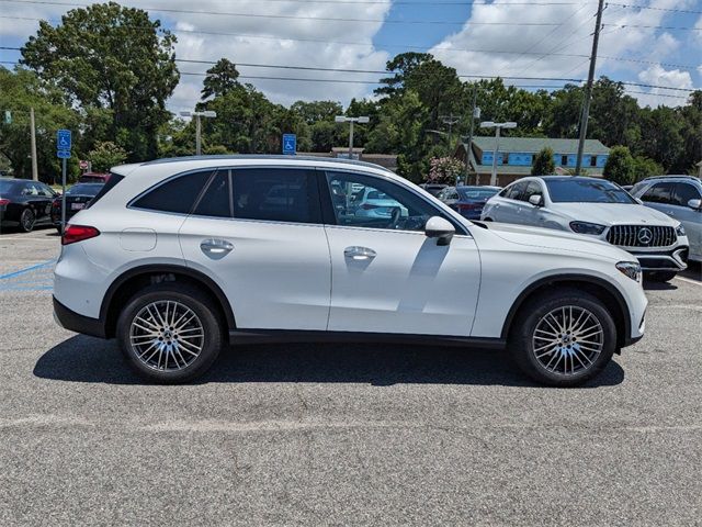 2024 Mercedes-Benz GLC 300