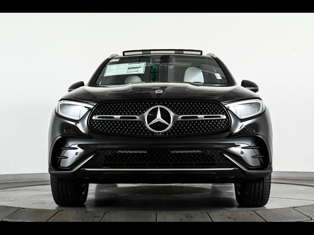 2024 Mercedes-Benz GLC 300