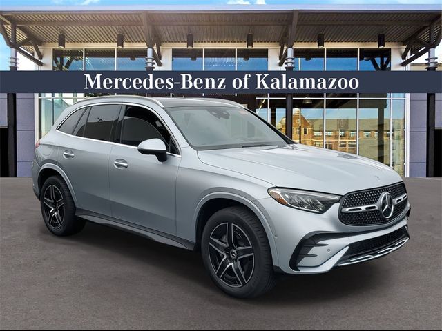 2024 Mercedes-Benz GLC 300