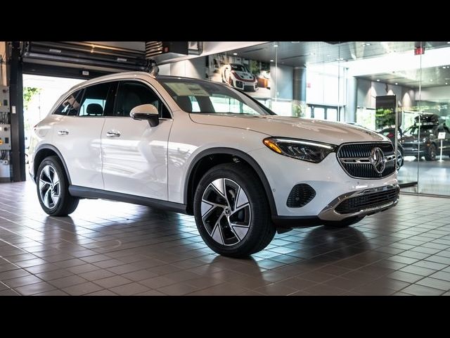 2024 Mercedes-Benz GLC 300