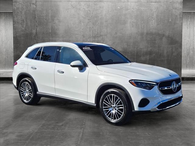 2024 Mercedes-Benz GLC 300