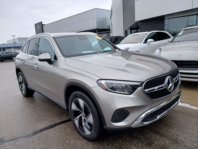 2024 Mercedes-Benz GLC 300