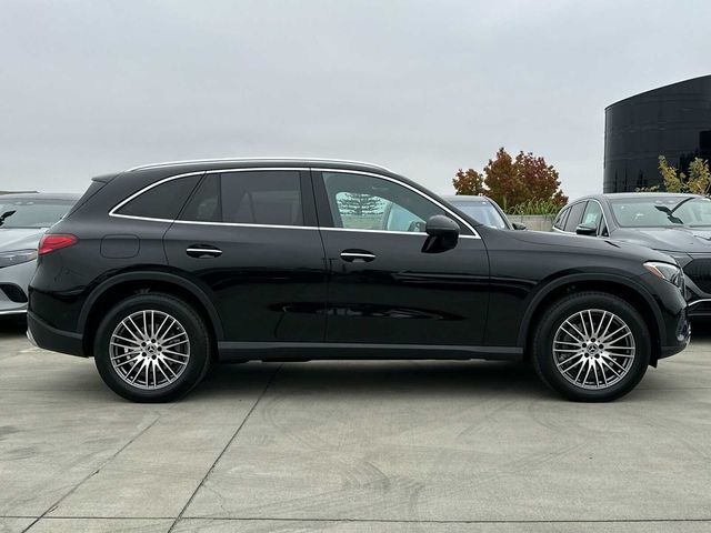 2024 Mercedes-Benz GLC 300