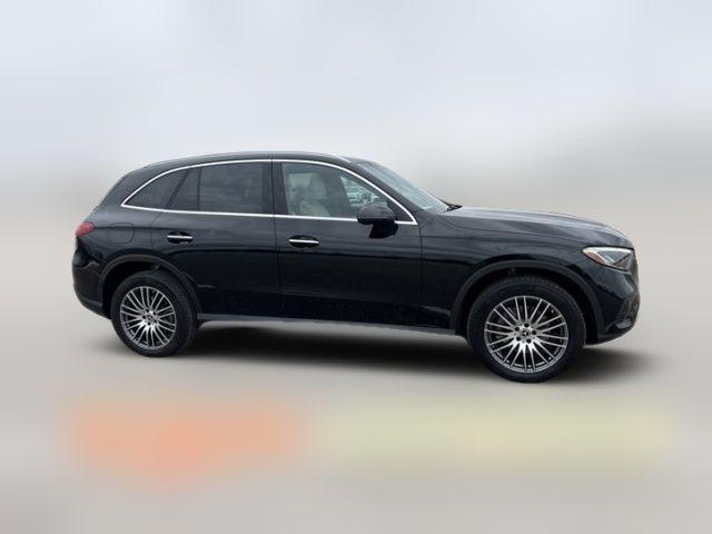 2024 Mercedes-Benz GLC 300