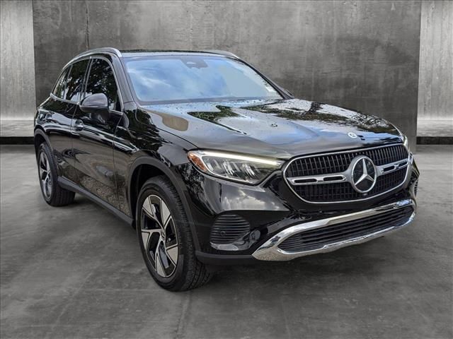 2024 Mercedes-Benz GLC 300