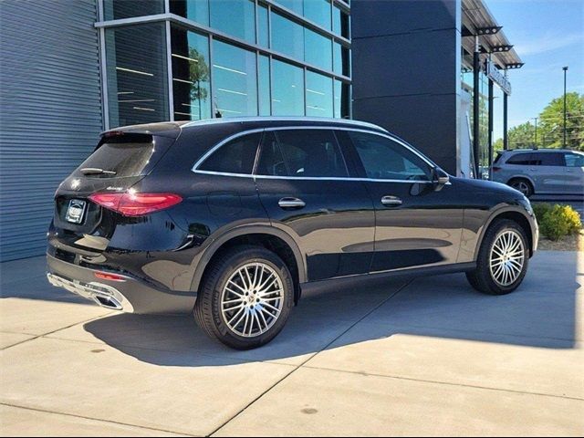 2024 Mercedes-Benz GLC 300