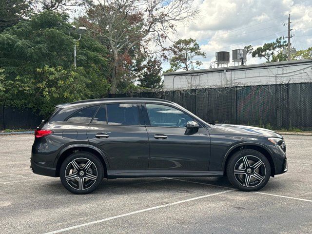 2024 Mercedes-Benz GLC 300