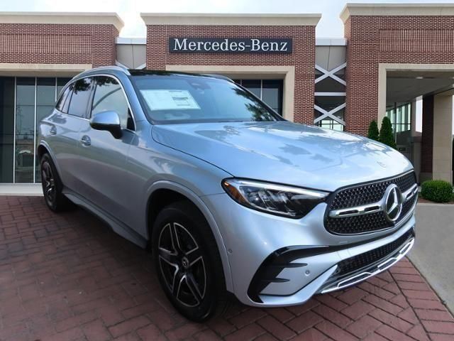 2024 Mercedes-Benz GLC 300