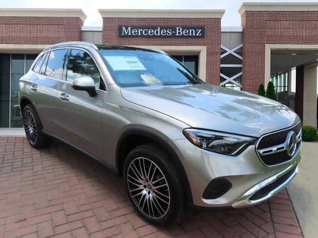 2024 Mercedes-Benz GLC 300