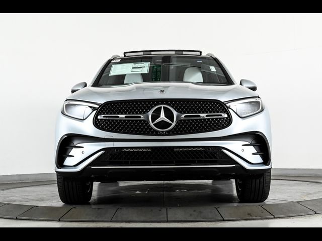 2024 Mercedes-Benz GLC 300