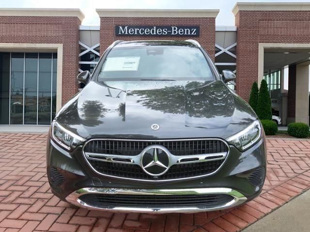 2024 Mercedes-Benz GLC 300