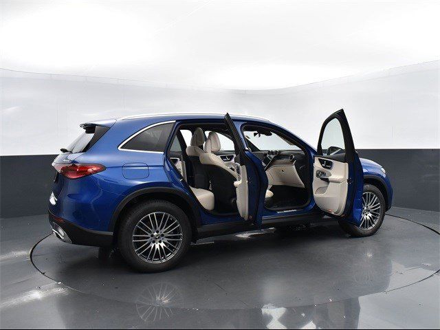 2024 Mercedes-Benz GLC 300