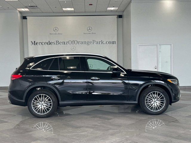 2024 Mercedes-Benz GLC 300