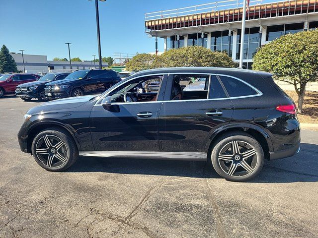 2024 Mercedes-Benz GLC 300