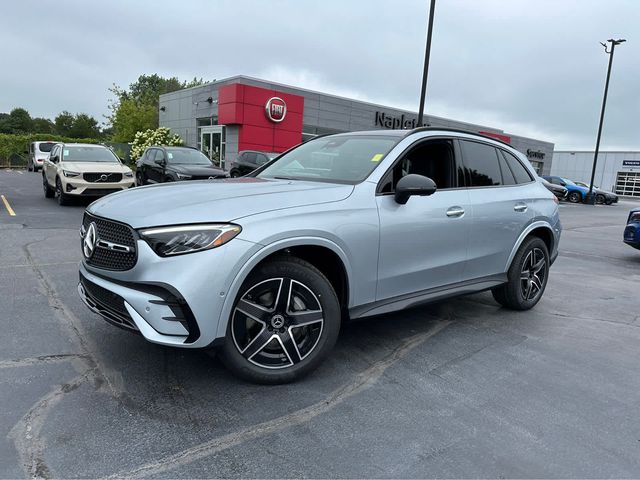 2024 Mercedes-Benz GLC 300