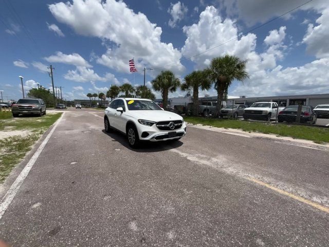 2024 Mercedes-Benz GLC 300