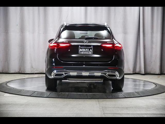 2024 Mercedes-Benz GLC 300