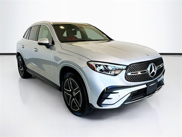 2024 Mercedes-Benz GLC 300