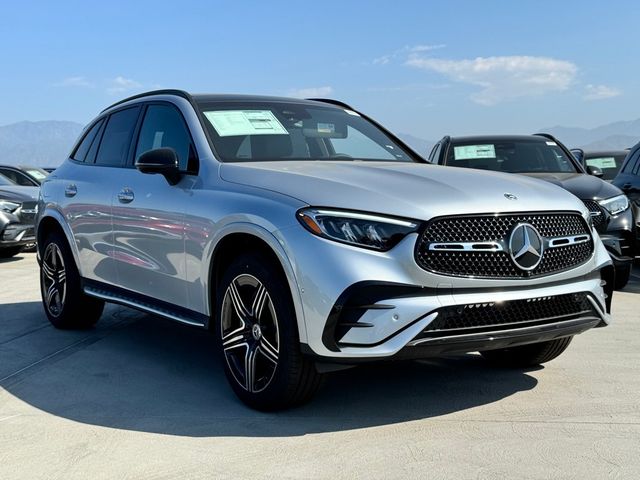 2024 Mercedes-Benz GLC 300