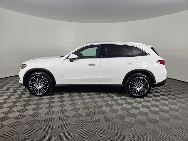 2024 Mercedes-Benz GLC 300