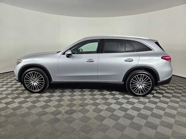 2024 Mercedes-Benz GLC 300