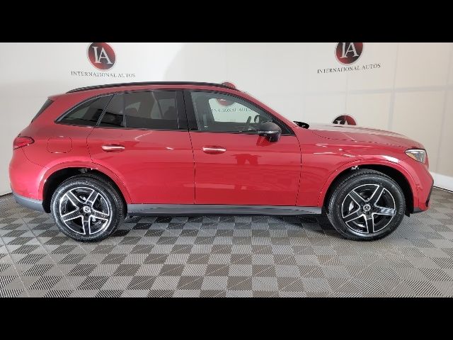 2024 Mercedes-Benz GLC 300