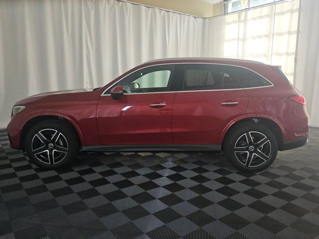 2024 Mercedes-Benz GLC 300