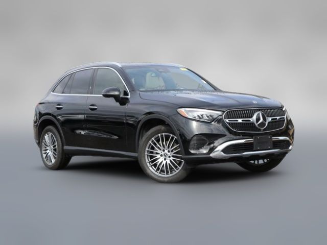 2024 Mercedes-Benz GLC 300