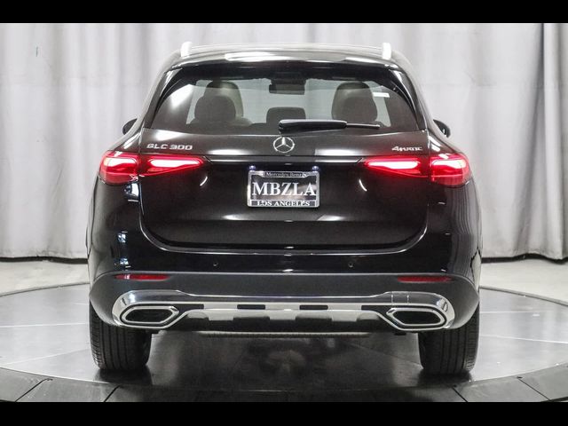 2024 Mercedes-Benz GLC 300