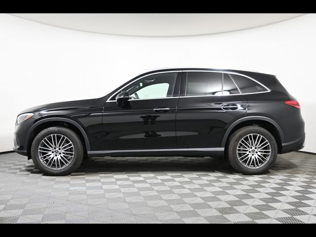 2024 Mercedes-Benz GLC 300