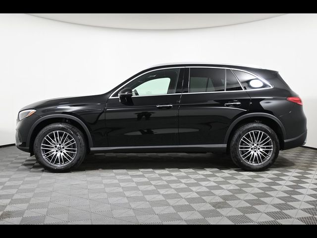 2024 Mercedes-Benz GLC 300