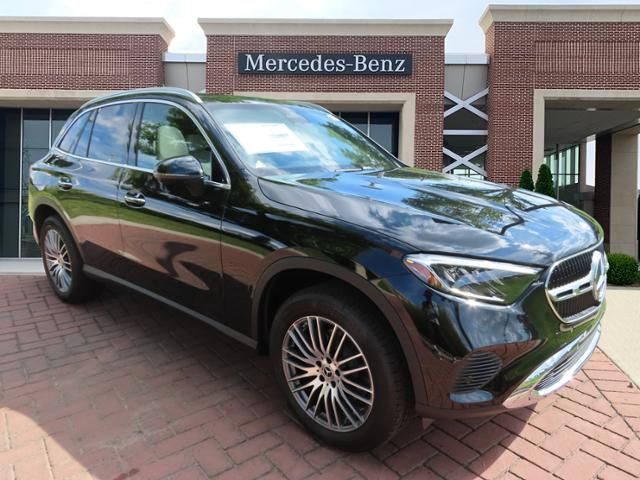 2024 Mercedes-Benz GLC 300