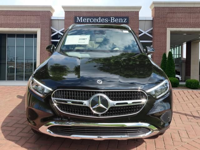 2024 Mercedes-Benz GLC 300