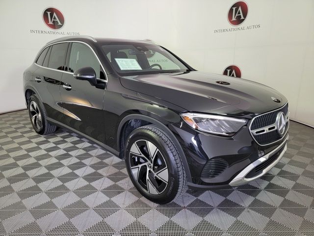 2024 Mercedes-Benz GLC 300