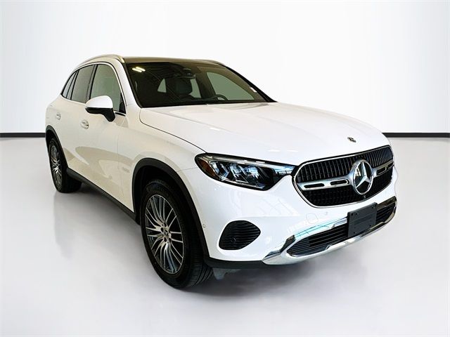 2024 Mercedes-Benz GLC 300