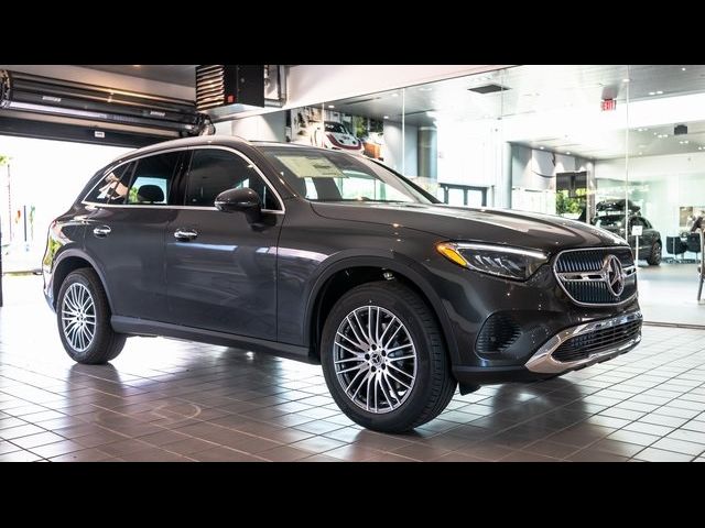 2024 Mercedes-Benz GLC 300