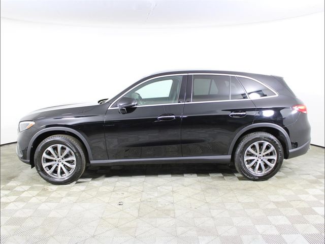 2024 Mercedes-Benz GLC 300