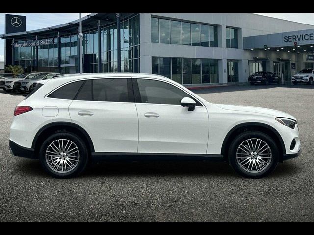 2024 Mercedes-Benz GLC 300