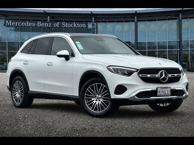 2024 Mercedes-Benz GLC 300