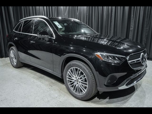 2024 Mercedes-Benz GLC 300