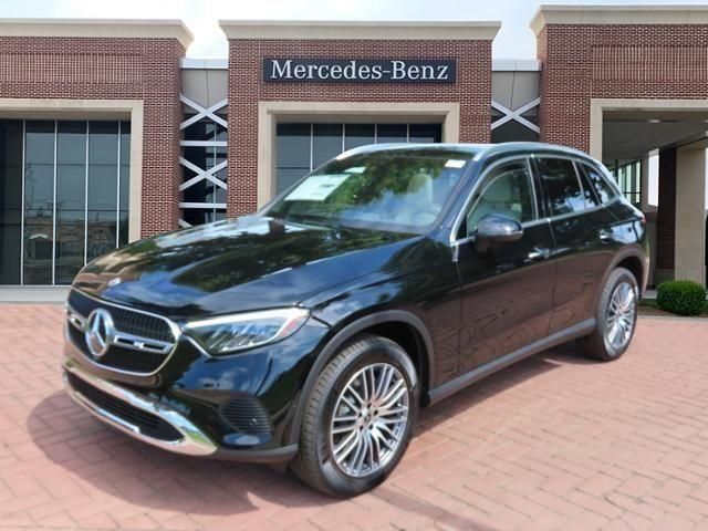 2024 Mercedes-Benz GLC 300