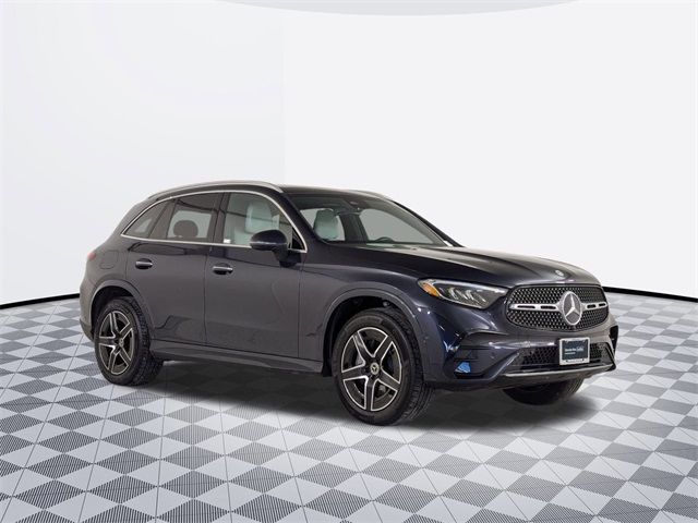 2024 Mercedes-Benz GLC 300