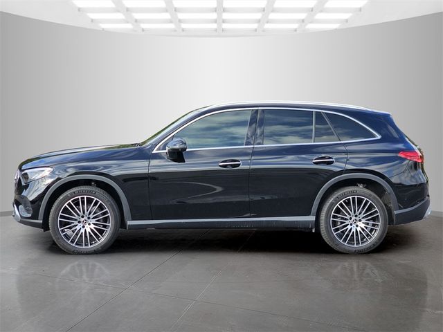 2024 Mercedes-Benz GLC 300