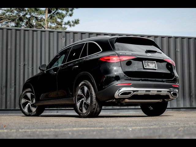 2024 Mercedes-Benz GLC 300