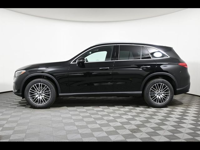 2024 Mercedes-Benz GLC 300