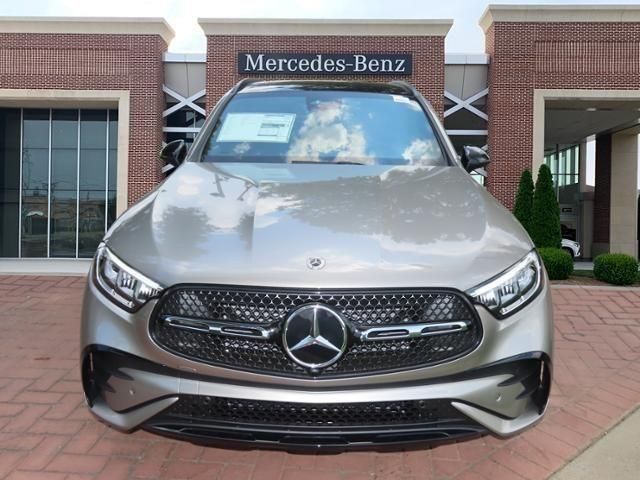 2024 Mercedes-Benz GLC 300