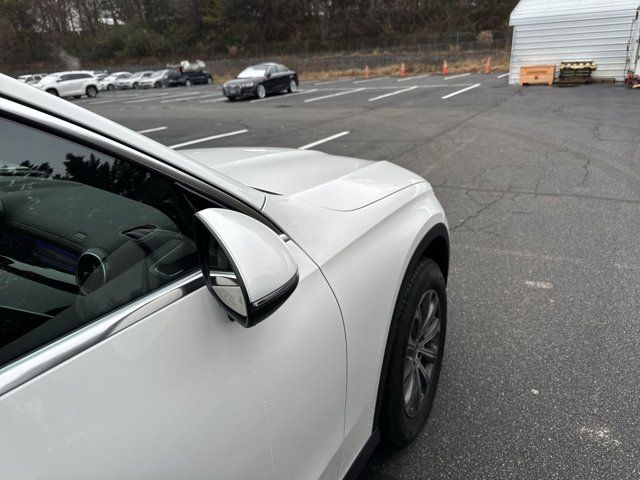 2024 Mercedes-Benz GLC 300