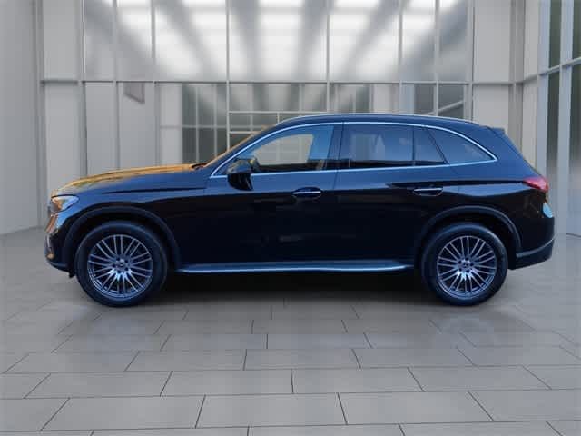 2024 Mercedes-Benz GLC 300