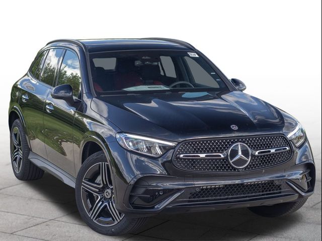 2024 Mercedes-Benz GLC 300